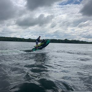 Meet your Posher, Max